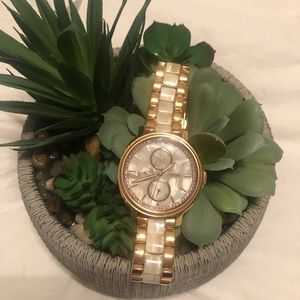 Women’s fossil watch